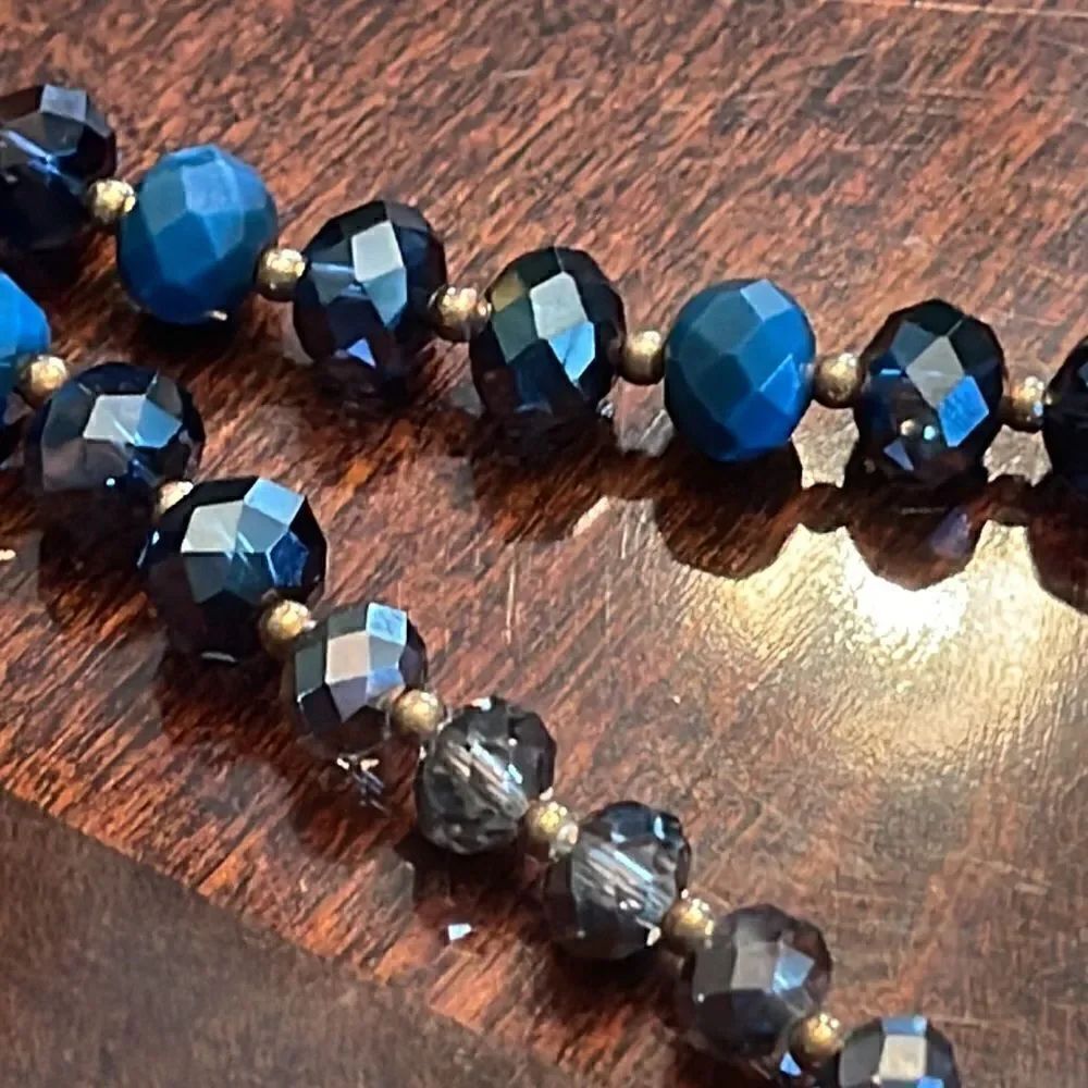 Designer Beaded Multi Color Necklace. - Picture 4 of 12